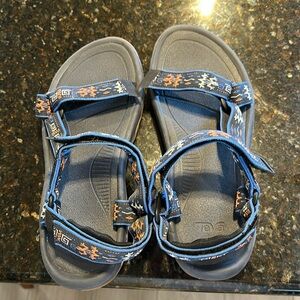 Teva blue and black